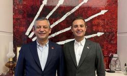 Ahmet Akın'dan Ankara Çıkarması! CHP Lideri Özgür Özel'le Bir Araya Geldi!
