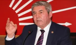 Namık Havutça'dan Ahmet Akın'a destek: Baskıyla belediye devşiremezsiniz!