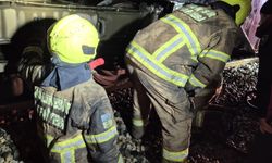 Yük treni az kalsın kül olacaktı! Lokomotif cayır cayır yandı