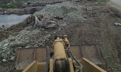 Bigadiç’te Kırsal Mahallelerde Arazi Temizlik Çalışmaları Sürüyor