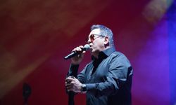 Edremit’te Ali Altay Konseri Coşkusu: Meci Şenliği Müzikle Taçlandı