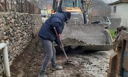 Bigadiç’te Altyapı Çalışmaları Sürüyor: Bekirler Mahallesi’nde Baskı Onarımı Yapılıyor