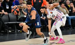 EuroLeague'de Hüsran!  Anadolu Efes Kendi Evinde Paris'e Mağlup Oldu!