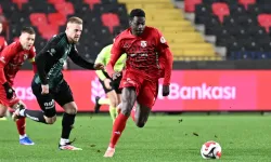 Gaziantep'te Olaylı Gece! Burak Yılmaz Çıldırdı, Kırmızı Kartlar Havada Uçtu! Gaziantep FK:1 - Kocaelispor:0