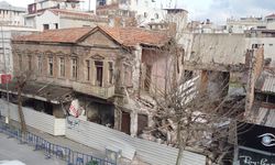 Poyraz Vurdu, Tarih Çöktü: Edremit’te İstanbul Hanı Bir Kez Daha Yıkıldı