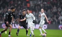 Dolmabahçe'de Direkler ve Bahadır Geçilemedi: Beşiktaş Soyunma Odasına Beraberlikle Gitt