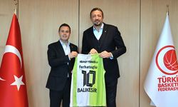 Balıkesir Basketbolda Şahlanıyor! Başkan Ahmet Akın ve Hidayet Türkoğlu’ndan Dev Zirve!