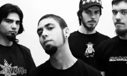 Efsane Geri Döndü! Çilekeş 21 Yıl Sonra Orijinal Kadrosuyla Sahneye Çıkıyor: Biletler Ne Zaman Satışa Çıkacak?