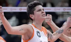 Son Dakika: Ebrar Karakurt Dizinden Sakatlandı! Eczacıbaşı - Milano Maçında Şok Anlar