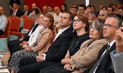 Balıkesir Kent Konseyi’nde fotoğraf var, hikâye yok