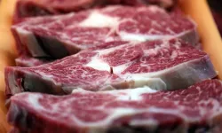 30 Market El Ele Verdi: Ramazan Sonuna Kadar Et ve Tereyağı Fiyatları Sabitlendi!