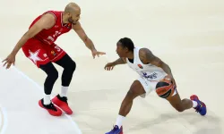 Anadolu Efes Milano'da Kayıp! 11 Sayı Öndeyken 13 Sayıyla Yenildi