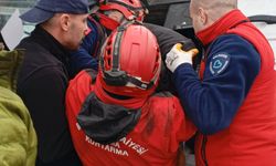 Susurluk'ta Can Pazarı! Minibüste Mahsur Kalan 3 Vatandaş İçin Zamanla Yarış: İşte Kaza Detayları!