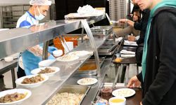 Öğrencilere Büyük Müjde! Aylık 2 Bin TL Yemek Desteği Başladı: İşte "Gönülden Bir Öğün" Projesinin Detayları!