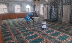 Marmara Adalar Belediyesi’nden Ramazan Öncesi Camilerde Temizlik Çalışması