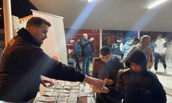 Marmara Adalar’da Berat Kandili’nde Kandil Simidi İkramı