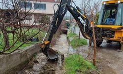 Bigadiç Belediyesi’nden Taşkın Riskine Karşı Kanal ve Menfez Temizliği