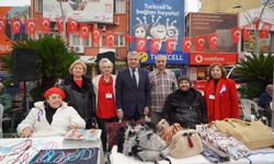 Edremit’te “Sevgi Panayırı” Başladı: Cumhuriyet Meydanı’nda Renkli Görüntüler