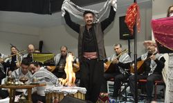 Dursunbey’de Sıra Gecesi Konseri Yoğun İlgi Gördü! 70 Sanatçı Sahne Aldı