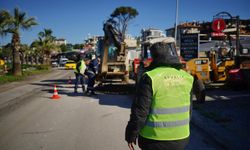 Ayvalık’ta Yağış ve Doğalgaz Çalışmaları Sonrası Bozulan Yollara Hızlı Müdahale