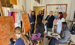 Balıkesir İl Milli Eğitim Müdürü Selehattin Kal, Güzel Sanatlar Lisesi’nde Öğrencilerle Buluştu