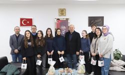 Gönen Belediyesi’ne Gurur Ziyareti: Fen Lisesi Öğrencileri Türkiye Finallerinde