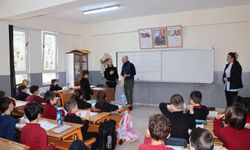 Başkan Aydın Dinçer, İkinci Sınıf Öğrencilerinin Dersine Konuk Oldu