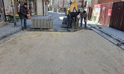 Edremit’te Soğanyemez Mahallesi Yol Yapım Çalışmaları Hız Kazandı