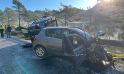 Marmaris’te İki Araç Çarpıştı: 4 Kişi Yaralandı