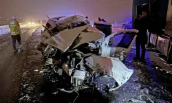 Katliam Gibi Kaza: Tır ile SUV Çarpıştı, 4 Kişi Yaşamını Yitirdi!