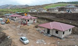 Balıkesir Sındırgı Deprem Konutlarında Son Durum: Kaba İnşaatlar Tamamlanıyor