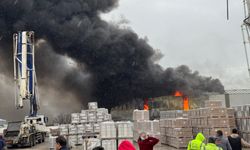 Yapı Malzemeleri Deposundaki Yangın Söndürüldü