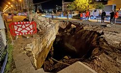 Mersin Mezitli’de Korkutan Çökme! Dere Üzerindeki Köprü Yıkıldı, Yol Trafiğe Kapatıldı!