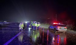 İzmir - İstanbul Otoyolu Trafiğe Kapatıldı: Balıkesir’deki F-16 Kazasında Enkaz Mesaisi Sürüyor