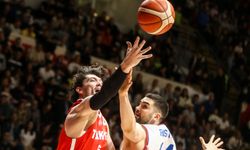 12 Dev Adam Sırbistan’da Alev Aldı! Sırbistan - Türkiye Maçında 3. Periyotta Heyecan Tavan Yaptı!