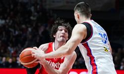 Belgrad'da 12 Dev Adam Destanı! Sırbistan 78-82 Türkiye (Maç Sonucu) | Dünya Kupası Yolunda Kritik Zafer!