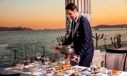 İstanbul'da İftar Sofrası Cep Yakıyor: Kişi Başı İftar Menüsü 7 Bin 800 TL...