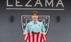 İspanya'da Tarihi İmza! Tayfun Korkut'un Oğlu Efe Korkut, Athletic Bilbao'nun İlk Türk Futbolcusu Oldu
