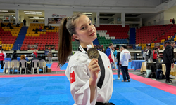 Edremit’in Altın Kızı Durmuyor: Milli Sporcu Ecrin Yanıt Yine Türkiye Şampiyonu!