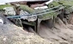 Yozgat'ta Korku Dolu Anlar! Sağanak Sonrası Köprü Kağıt Gibi Yıkıldı: Ulaşım Kapandı!