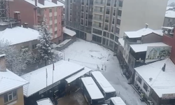 Kar Yağışı Dur Durak Bilmiyor! Balıkesir Beyaza Büründü! Dursunbey’de Kar Esareti Başladı!