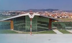 “UÇAK YOK, YOLCU YOK, ZARAR ÇOK; GİDERİ GELİRİNİN 185 KATI!”