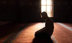 Sabah Namazı Nasıl Kılınır? Sabah Namazı Kaç Rekat? Sabah Namazı Kılınışı, Okunacak Dualar ve Sureler: