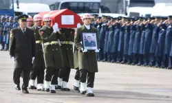 Balıkesir'de F-16 Kazasında Şehit Olan Pilot Binbaşı İbrahim Bolat İzmir'de Toprağa Verildi!