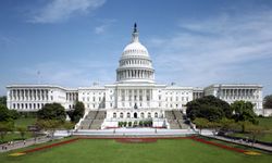 ABD’de Oy Kullanmak İçin Kimlik Şartı Geliyor: SAVE Act Meclis’ten Geçti