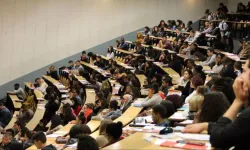 Üniversite Öğrencilerine Piyango Vurdu! Yüz Binlerce Kişiye Dönüş Yolu Açılıyor: İşte Yeni Af Yasasının Detayları!