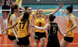 Voleybolda Derbi VakıfBank'ın! Fenerbahçe Medicana'yı 3-1 Mağlup Etti!