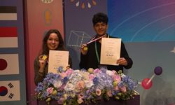 Dünya Balıkesir’li Gençleri Konuşuyor! Sırrı Yırcalı Anadolu Lisesi'nden Tayvan'a Uzanan Bilim Zaferi!