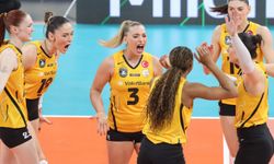 VakıfBank Yarı Finalde! İtalyan Devini İstanbul'da Devirdik: Nefes Kesen Maçın Özeti: