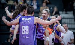 Eczacıbaşı Polonya Ekibini Dağıttı! Şampiyonlar Ligi'nde Rzeszow Engelini 3-1 ile Geçti!